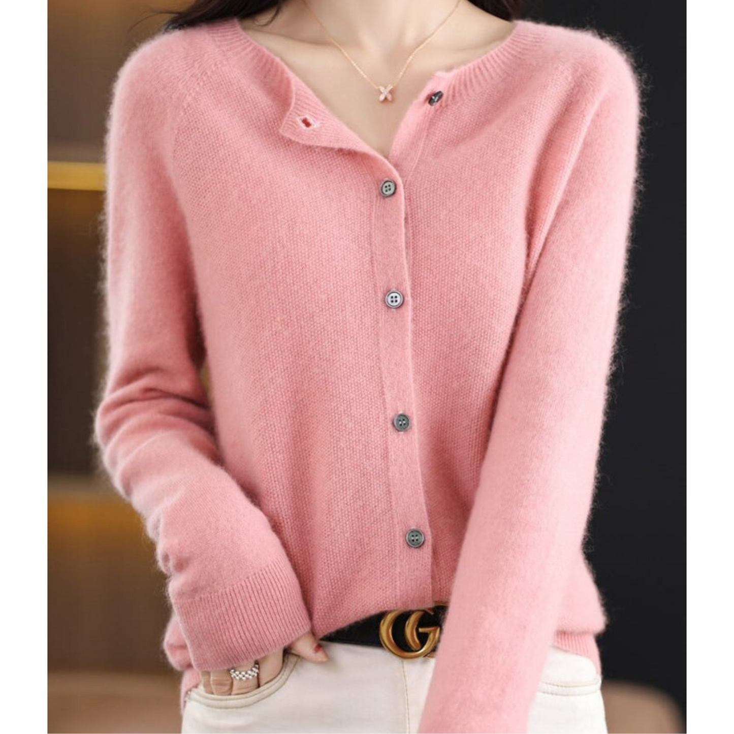 Women's Long Sleeve V-Neck Cardigan | Comfortable, Versatile & Ideal for Winter Wardrobe