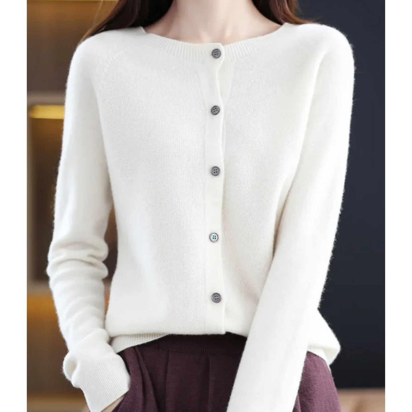 Women's Long Sleeve V-Neck Cardigan | Comfortable, Versatile & Ideal for Winter Wardrobe