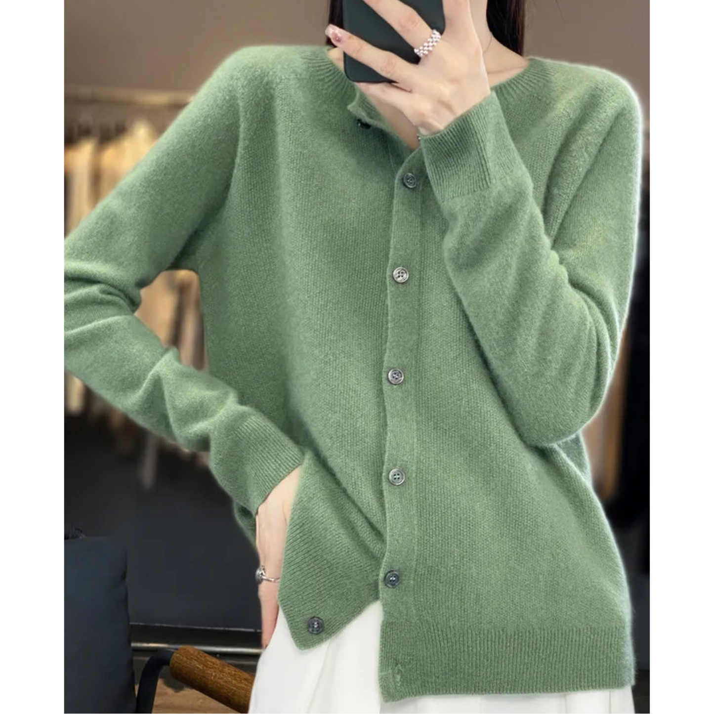 Women's Long Sleeve V-Neck Cardigan | Comfortable, Versatile & Ideal for Winter Wardrobe