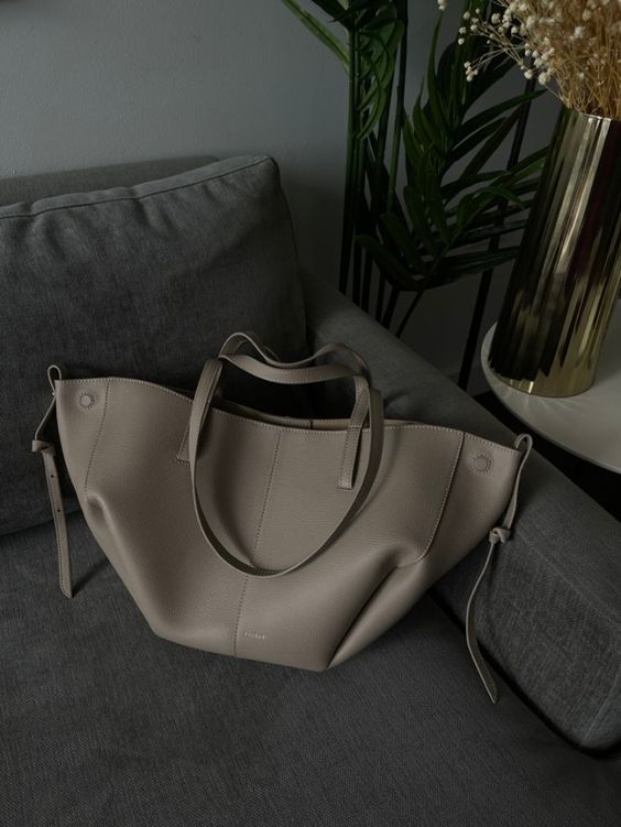 Vintage Tote Bag for Women | Spacious, Durable & Versatile for Everyday Use