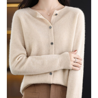 Women's Long Sleeve V-Neck Cardigan | Comfortable, Versatile & Ideal for Winter Wardrobe
