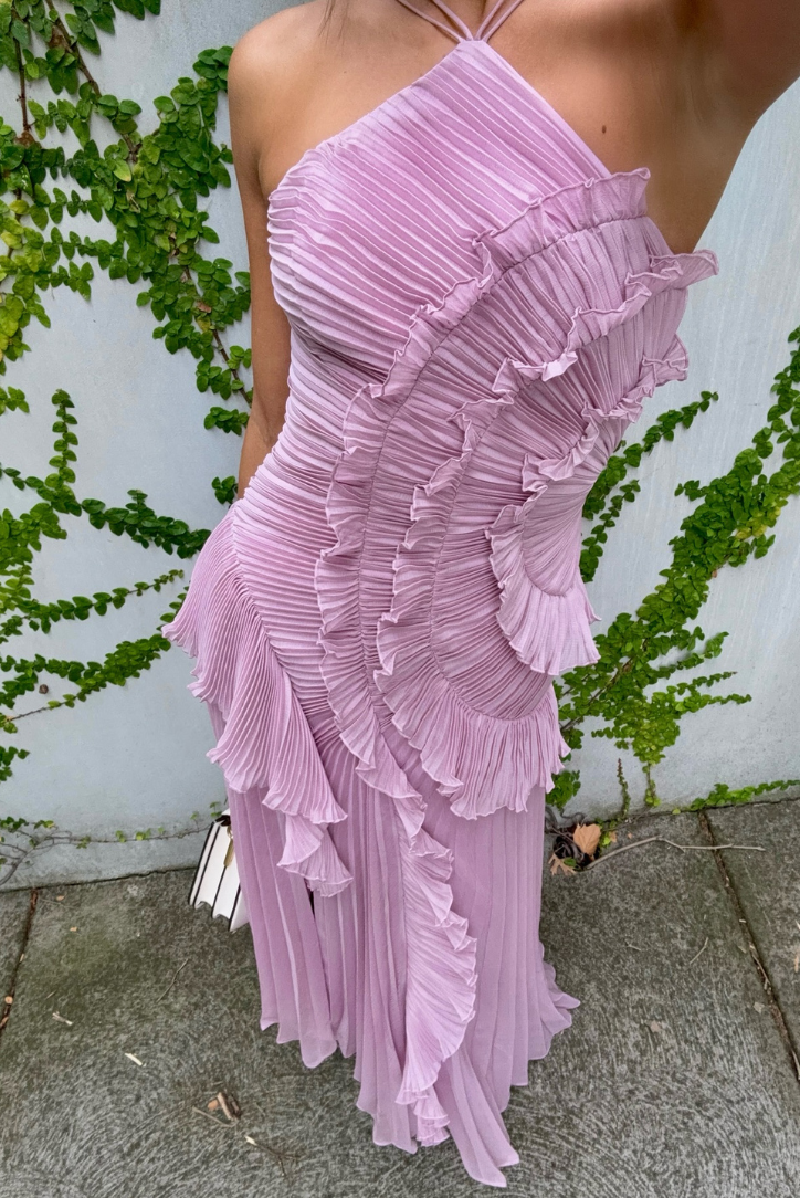 Women's Asymmetric Pleated Ruffle Dress | Halter Neckline & Flowing Skirt for Special Occasions and Stylish Evenings