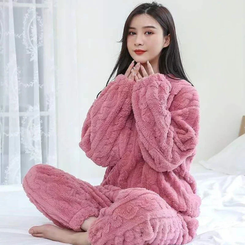 Women's Relaxed Fit 2-Piece Pyjama Set | Long Sleeve Top & Matching Pants for Home Lounging and Sleep