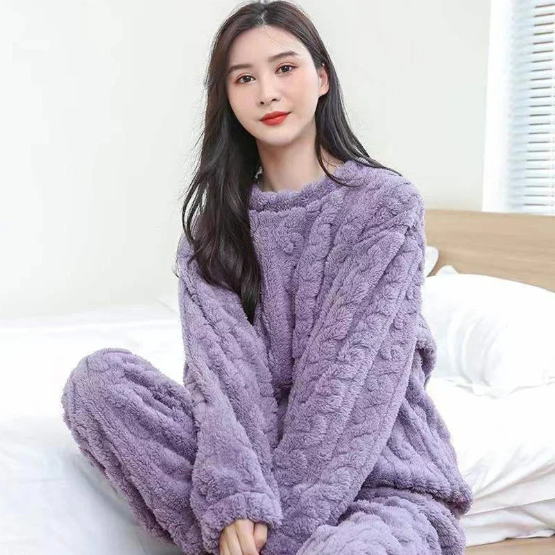 Women's Relaxed Fit 2-Piece Pyjama Set | Long Sleeve Top & Matching Pants for Home Lounging and Sleep